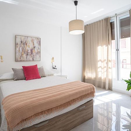 Apartment Center Soho Deluxe Малага Экстерьер фото