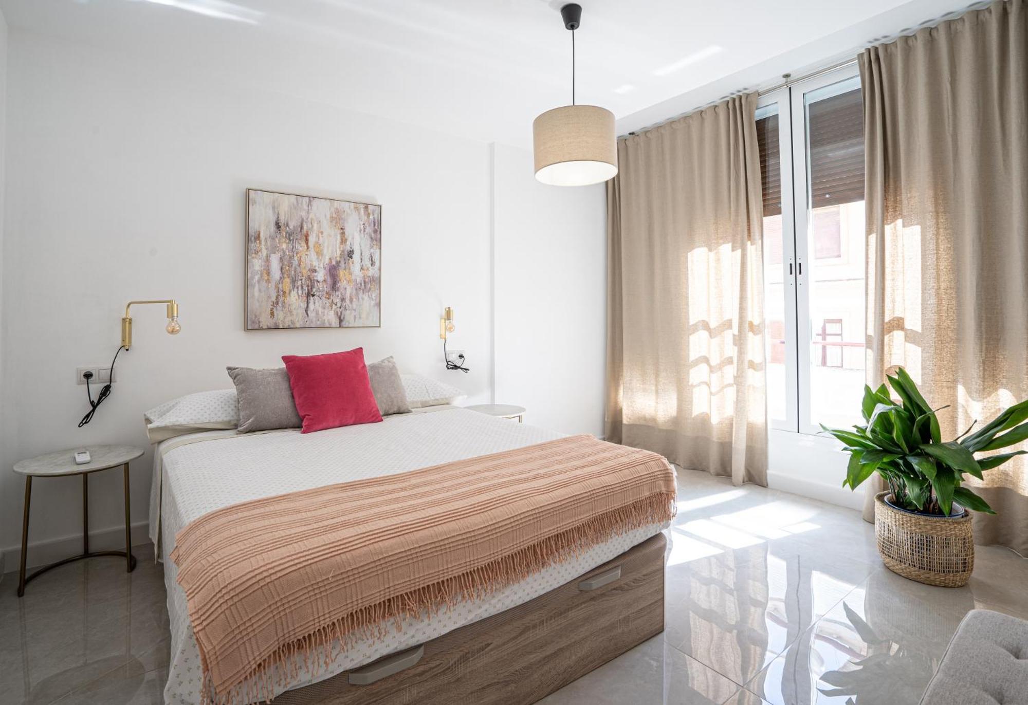Apartment Center Soho Deluxe Малага Экстерьер фото