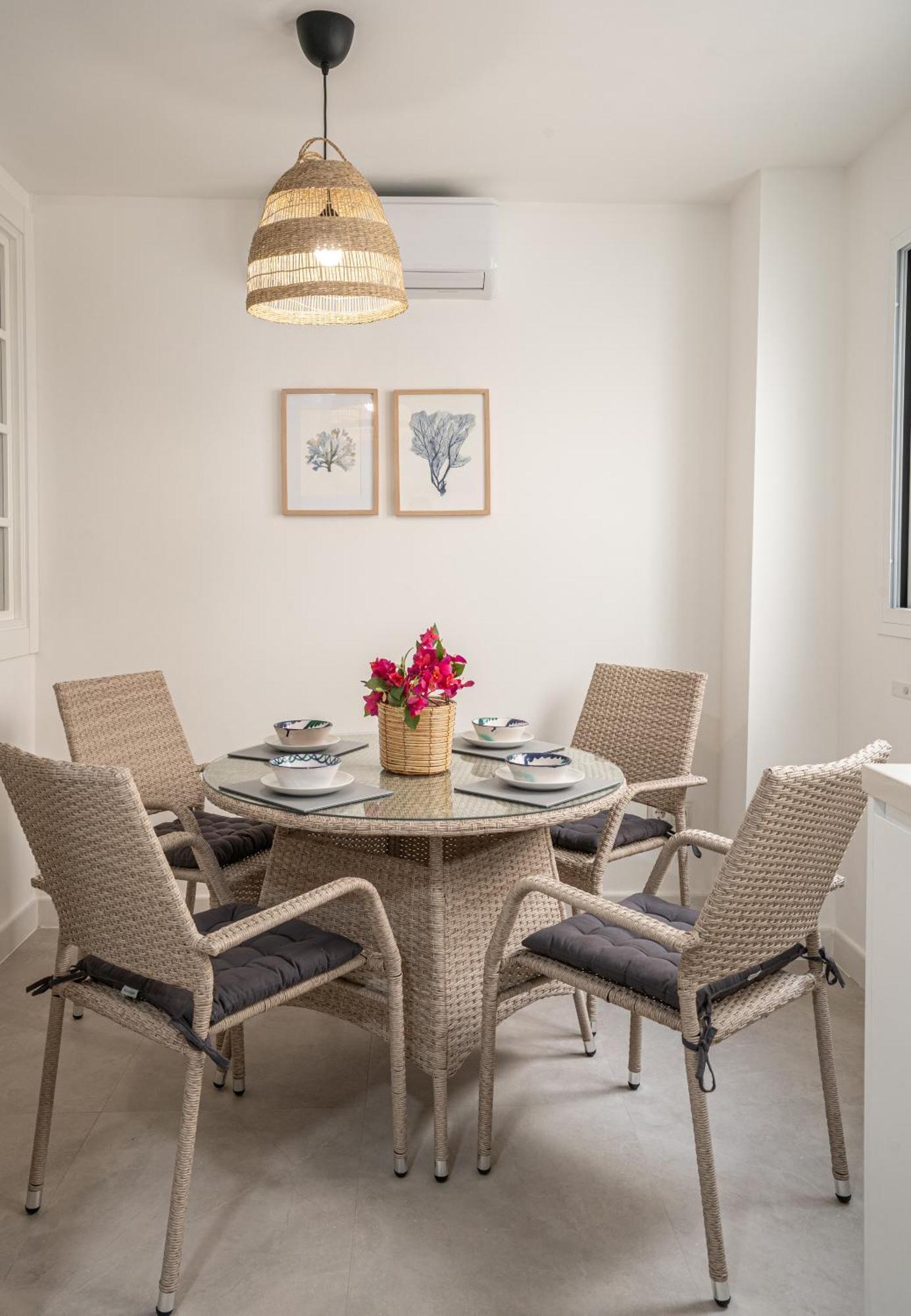 Apartment Center Soho Deluxe Малага Экстерьер фото